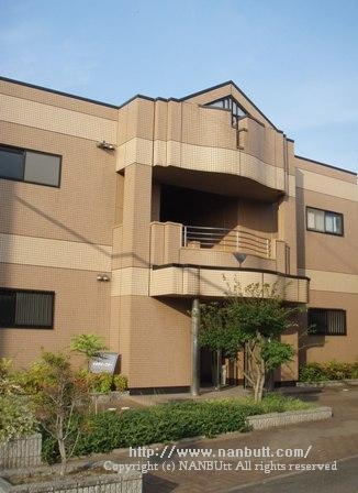 建物玄関側