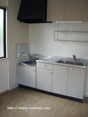 窓付きキッチン